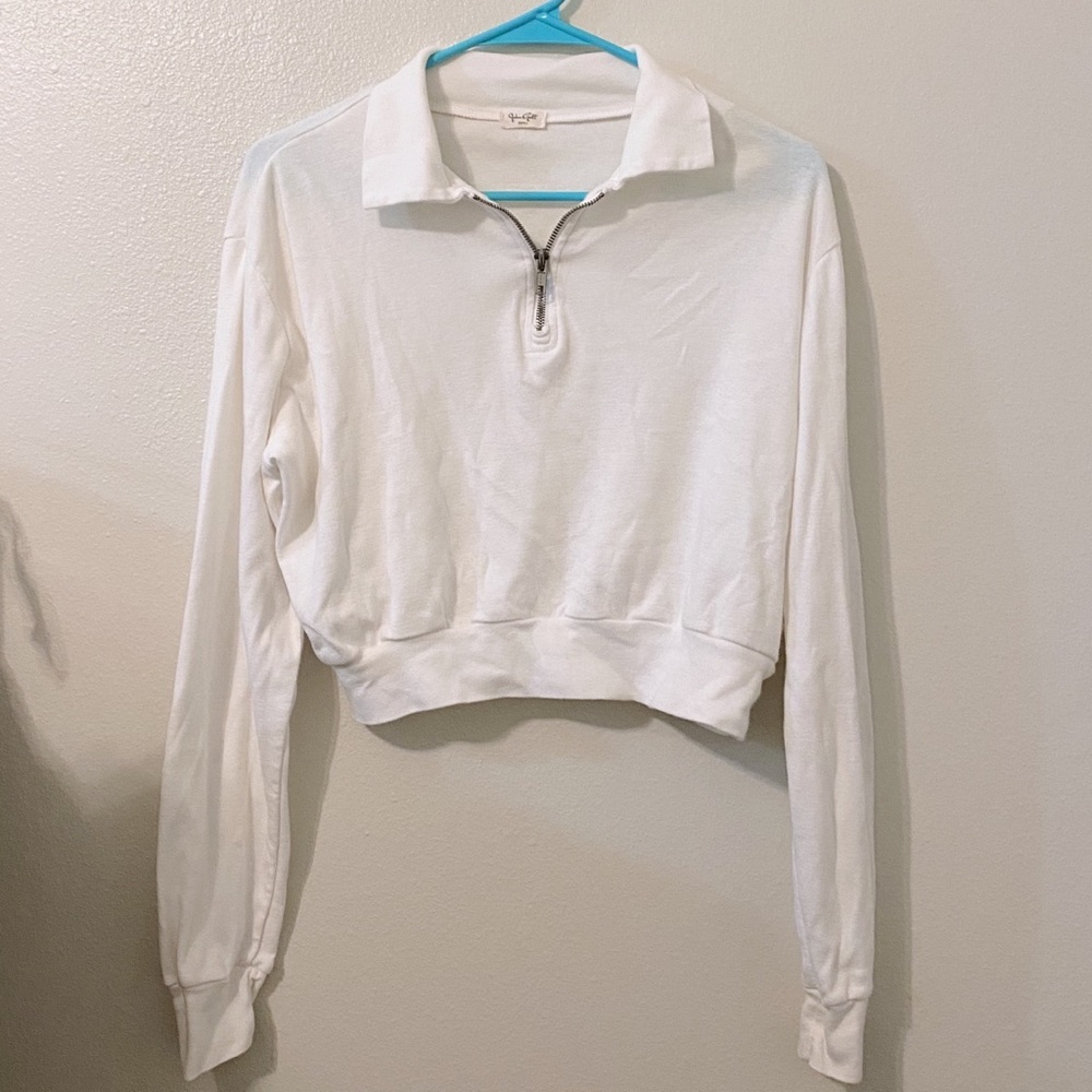 brandy melville cropped quarter zip, size S 🏹🤍
